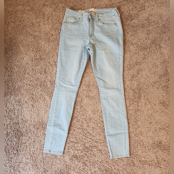 Jean - Picture 1 of 5